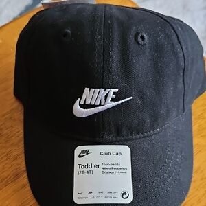 Nike Black Toddler Club Hat with White Swoosh Size 2T-4T NWT